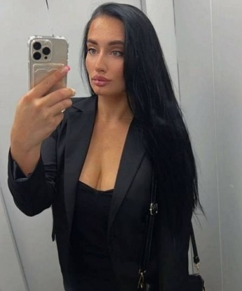 Корнелия, 25 лет, 4 размер груди